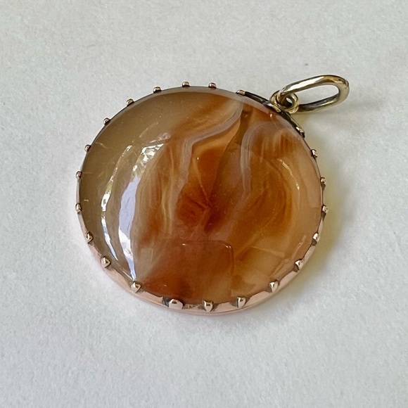 Beautiful Agate Conversion Pendant - Picture 4 of 5